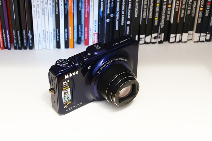 Nikon Coolpix S9300 (2).jpg